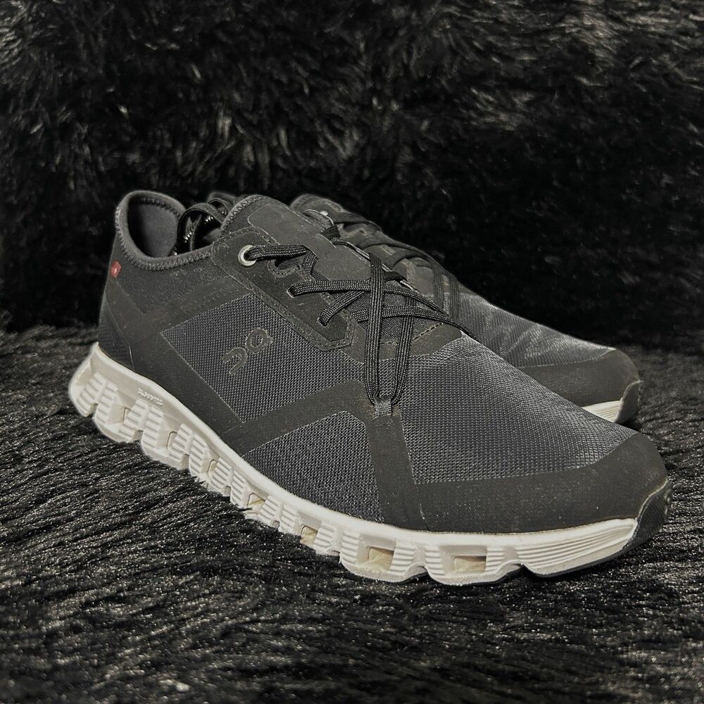 On Cloud X 3 AD Men's Size 10.5 Running Training Shoes Black White 3MD30320299